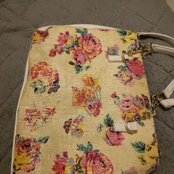 Betsey Johnson purse - Picture 2 of 3